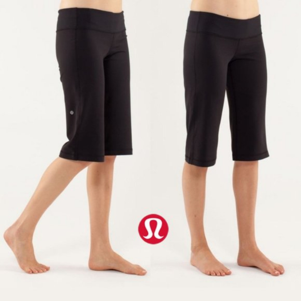 Lululemon Clam Digger II Shorts Crop Pants Size 2